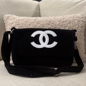 CHANEL Beauty VIP Gift Black Terry Cloth CC Logo Shoulder Bag Promo Rare